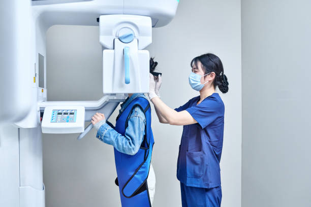 Best Weekend Emergency Dental Services in Hill N Dale, FL